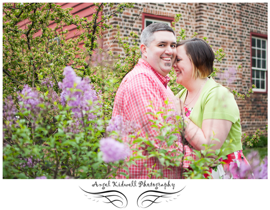 Downtown Annapolis, vibrant spring colors, happy couple, colorful engagement photos