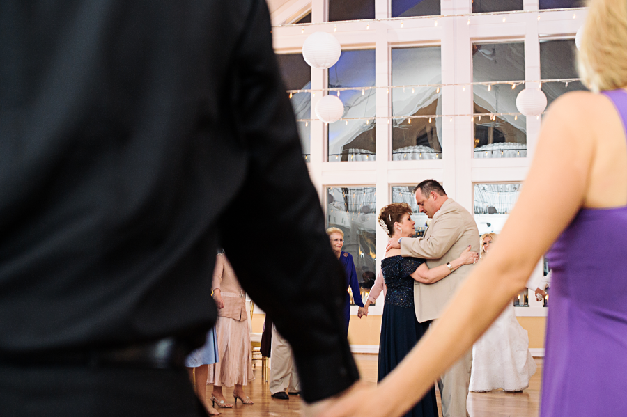 Mother Groom dance