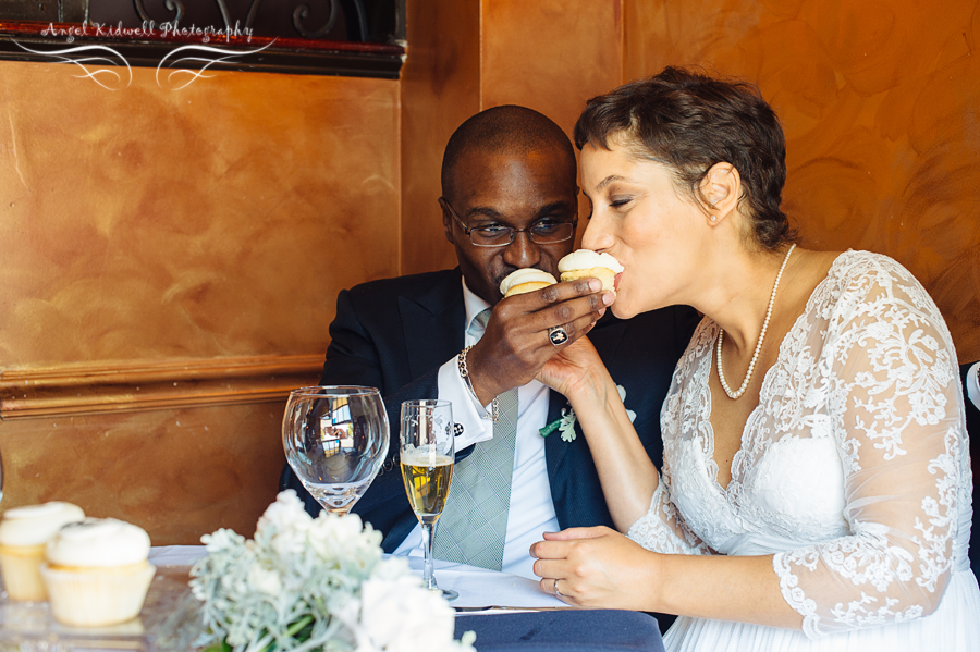 georgetown elopement photographer, washington dc wedding photographer, old stone house wedding, georgetown cupcake, restaurante piccolo