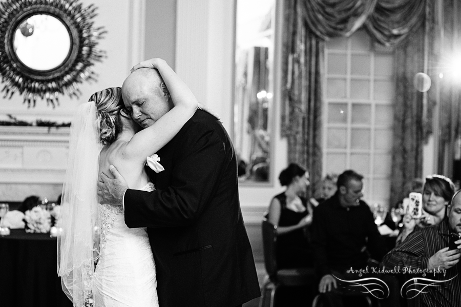 emotional father daughter dance at a wedding in baltimore md