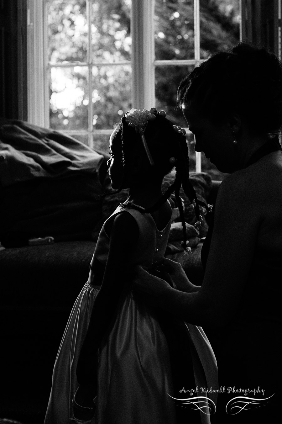 fun modern photographer flower girl getting ready at the grey rock mansion