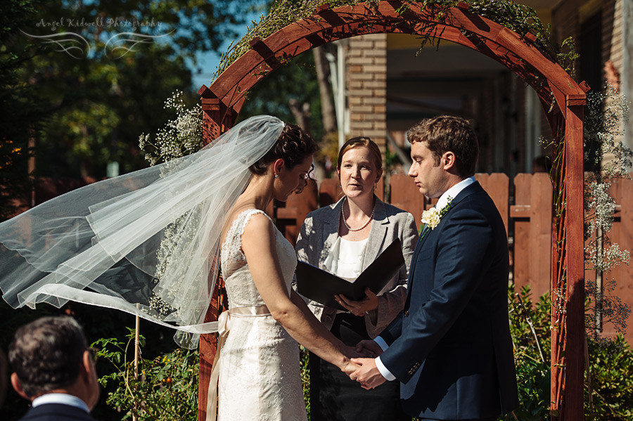 intimate backyard wedding3