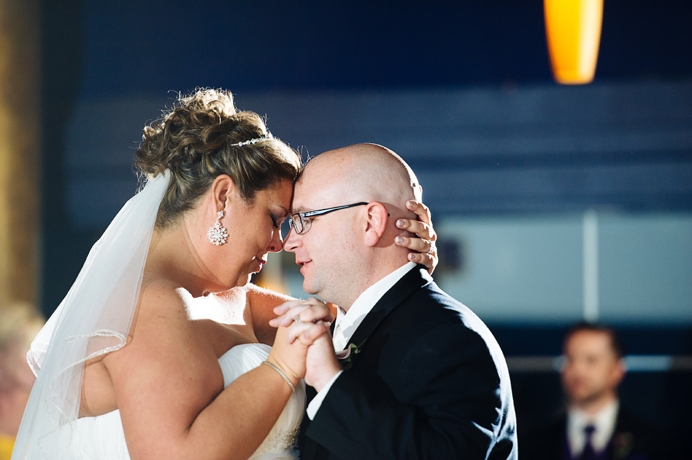 first dance by pier 5 hotel wedding photographer 45