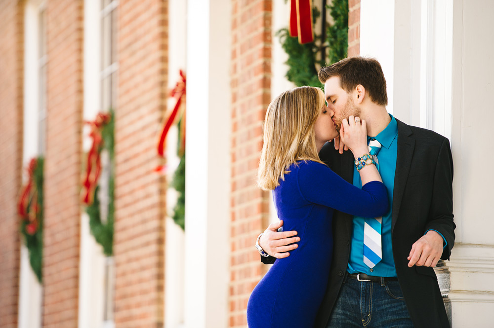 winter engagement session in downtown annapolis 2