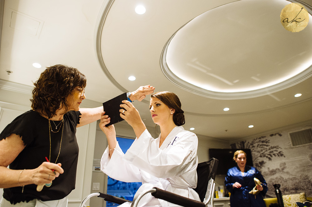 bride-getting-ready-hotel-monaco-wedding009