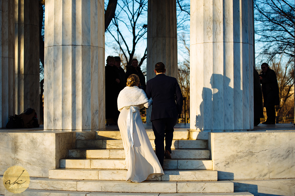 intimate dc war memorial wedding