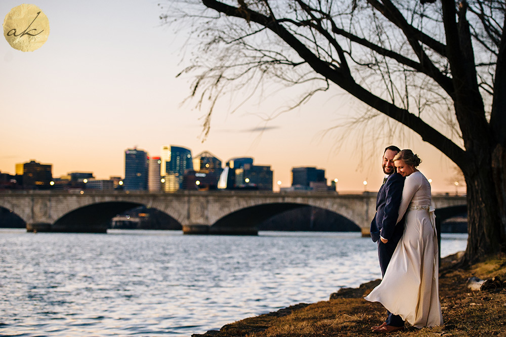 intimate dc war memorial wedding